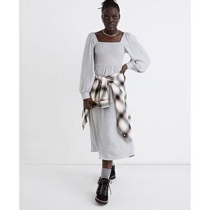 Madewell Lucie Long-Sleeve Smocked Midi Dress in Wool Gauze Xxs